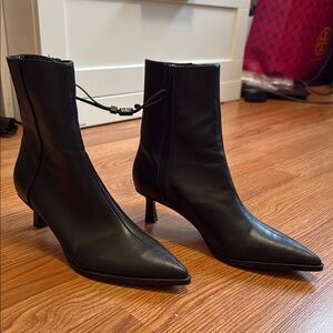 Zara Black Ankle Boots with Pointed Toe and Side Zipper
